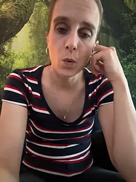 LadyChantale online show from 03-11-25, 05:13