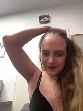 LadyChantale online show from 04-22-26, 05:32