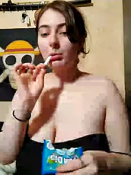 Snapshot of Snowbunnycake_131 chatting on 01-09-25, 03:58 Snowbunnycake 131 online show from 01-09-25, 03:58