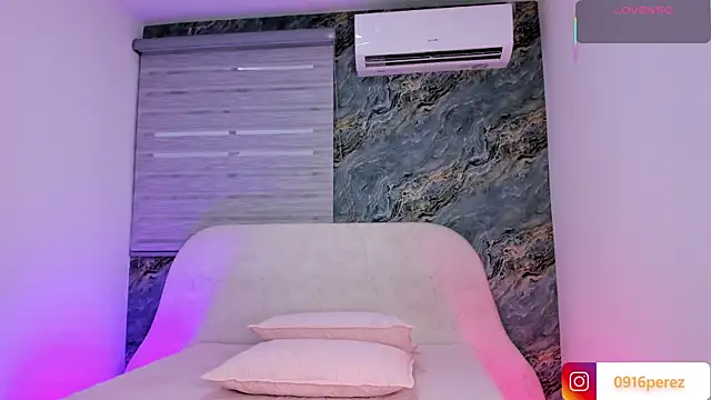  kaarla  online show from 11-19-25, 07:25