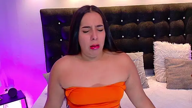 ValenScott1 online show from 02-08-25, 01:01