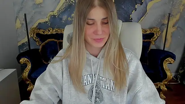 CassandraGood online show from 02-07-25, 10:29