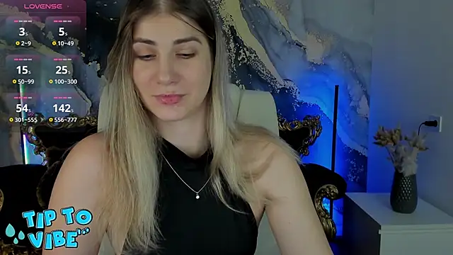 CassandraGood online show from 02-12-25, 10:56