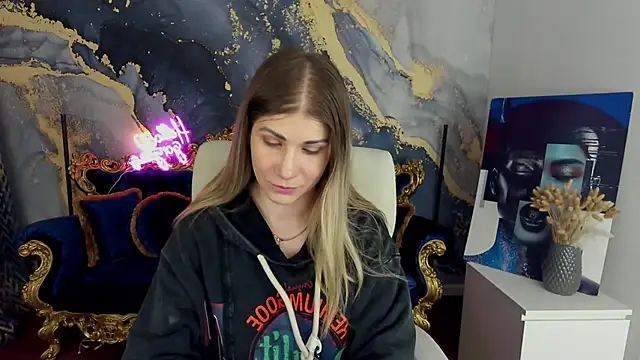 CassandraGood online show from 03-16-25, 12:55