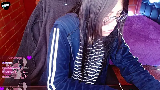 MidoriQuiinn online show from 03-25-26, 02:56