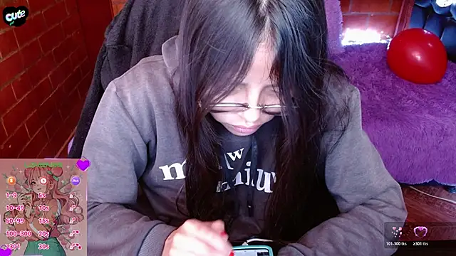 MidoriQuiinn online show from 04-11-26, 02:43