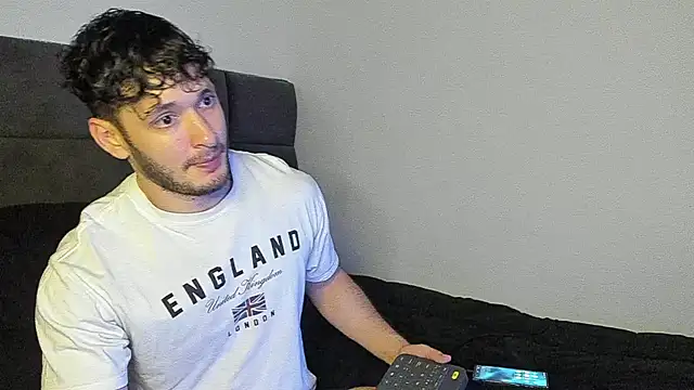 alejandro  2 online show from 12-03-25, 08:29