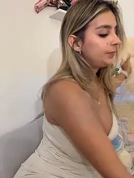 oriana zoeee online show from 11-28-25, 10:23