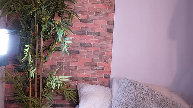 Snapshot of Lucy_fit chatting on 01-30-25, 09:47 Lucy fit online show from 01-30-25, 09:47