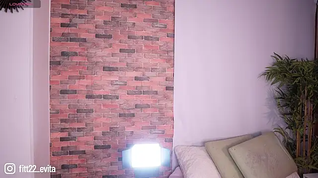 Snapshot of Lucy_fit chatting on 03-21-25, 09:12 Lucy fit online show from 03-21-25, 09:12