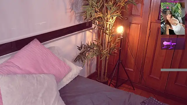 Snapshot of Lucy_fit chatting on 10-11-25, 05:17 Lucy fit online show from 10-11-25, 05:17