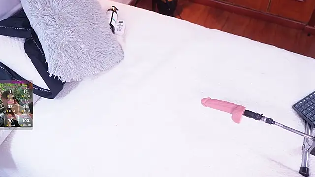 Snapshot of Lucy_fit chatting on 11-02-25, 10:39 Lucy fit online show from 11-02-25, 10:39