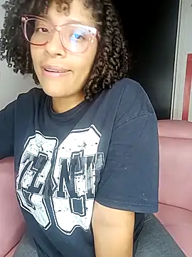 Snapshot of DannaBerry chatting on 03-17-25, 09:55 DannaBerry online show from 03-17-25, 09:55
