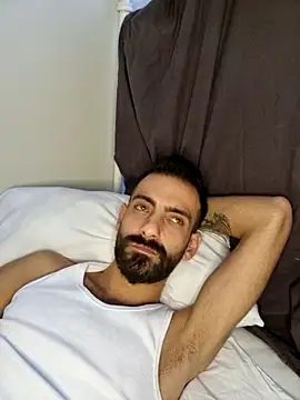 Snapshot of Drkats chatting on 11-28-25, 06:16 Drkats online show from 11-28-25, 06:16