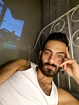 Snapshot of Drkats chatting on 12-20-25, 05:20 Drkats online show from 12-20-25, 05:20