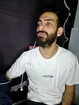 Snapshot of Drkats chatting on 02-12-26, 07:42 Drkats online show from 02-12-26, 07:42