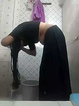 Snapshot of Your_chahat chatting on 01-08-25, 04:02 Your chahat online show from 01-08-25, 04:02