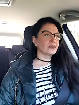 x  KHALEESI  x online show from 11-24-25, 10:48