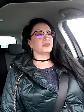 x  KHALEESI  x online show from 12-22-25, 07:27