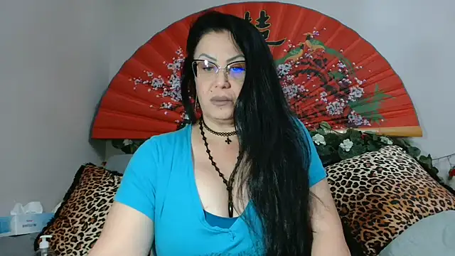Snapshot of x__KHALEESI__x chatting on 07-28-26, 08:52 x KHALEESI x online show from 07-28-26, 08:52