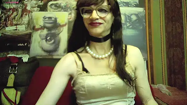 Snapshot of TheBlackWtch chatting on 03-05-25, 05:50 TheBlackWtch online show from 03-05-25, 05:50