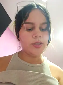 sweet lucia online show from 11-16-25, 12:27