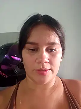 sweet lucia online show from 02-16-26, 10:06