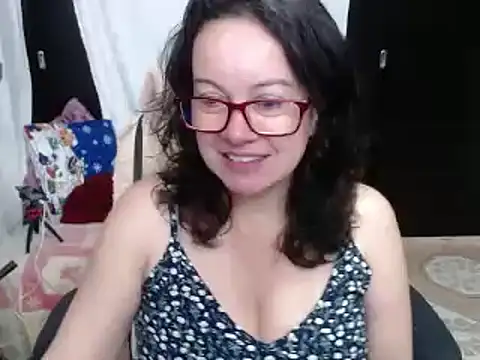 Sonialorens  online show from 12-24-24, 11:49