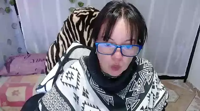 Sonialorens  online show from 01-22-25, 01:32