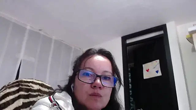 Sonialorens  online show from 02-01-25, 03:18