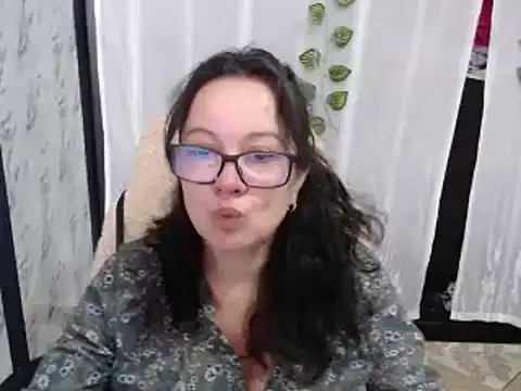 Sonialorens  online show from 02-27-25, 02:43