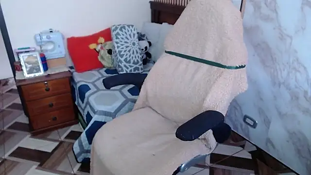 Sonialorens  online show from 02-02-26, 03:11