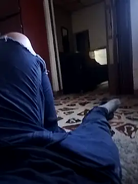 Snapshot of starplss chatting on 10-22-25, 01:17 starplss online show from 10-22-25, 01:17