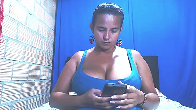 Snapshot of isabella_dirty69 chatting on 02-27-25, 03:14 isabella dirty69 online show from 02-27-25, 03:14