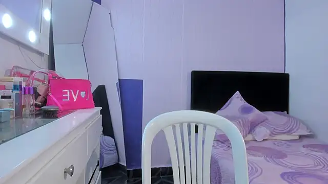 Snapshot of Byanca_Winklar chatting on 01-19-25, 04:25 Byanca Winklar online show from 01-19-25, 04:25