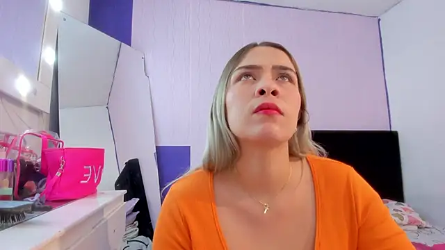 Snapshot of Byanca_Winklar chatting on 02-20-25, 08:14 Byanca Winklar online show from 02-20-25, 08:14