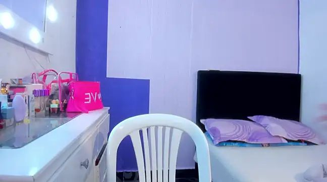 Snapshot of Byanca_Winklar chatting on 03-11-25, 05:35 Byanca Winklar online show from 03-11-25, 05:35