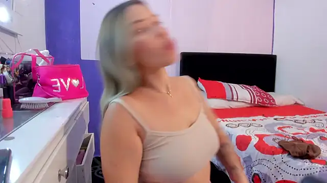 Snapshot of Byanca_Winklar chatting on 09-13-25, 04:18 Byanca Winklar online show from 09-13-25, 04:18