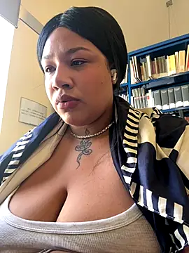 IamSashaLuv online show from 09-30-25, 09:14