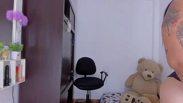 Emma lean online show from 10-02-25, 12:34