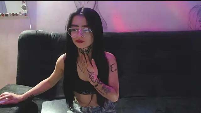 Snapshot of lorena_allison_ chatting on 03-19-25, 06:12 lorena allison online show from 03-19-25, 06:12