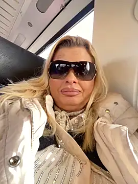 Lisavontease online show from 02-23-25, 02:35