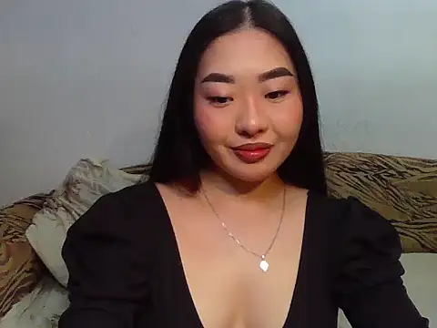 Snapshot of Aleksa_Blackdream chatting on 10-19-25, 08:48 Aleksa Blackdream online show from 10-19-25, 08:48