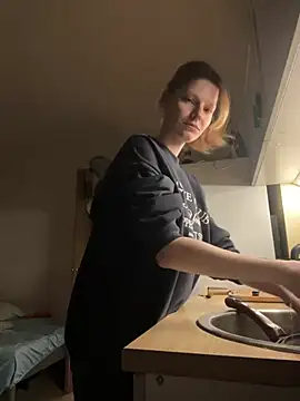 MaryHiggins online show from 02-02-25, 05:59