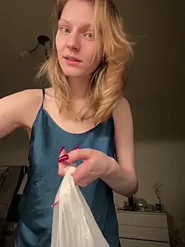 MaryHiggins online show from 03-01-25, 07:26