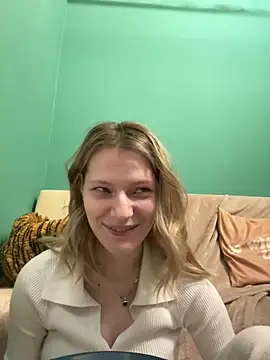 MaryHiggins online show from 03-21-25, 03:24