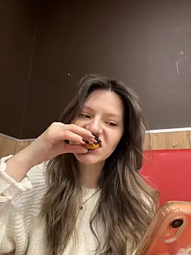 MaryHiggins online show from 11-28-25, 08:39