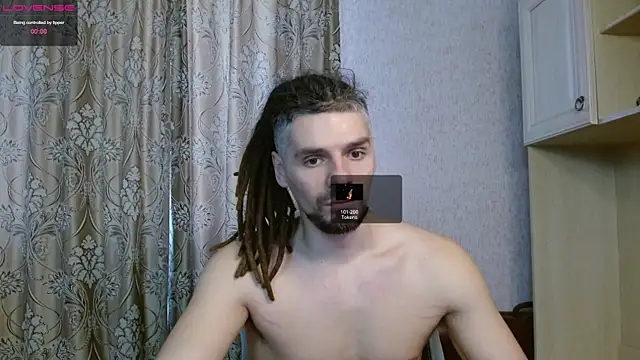 Snapshot of Aestheticguy101 chatting on 03-08-25, 11:05 Aestheticguy101 online show from 03-08-25, 11:05