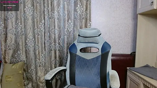 Snapshot of Aestheticguy101 chatting on 03-13-25, 06:16 Aestheticguy101 online show from 03-13-25, 06:16