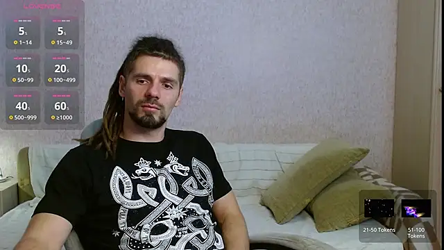 Snapshot of Aestheticguy101 chatting on 10-13-25, 11:21 Aestheticguy101 online show from 10-13-25, 11:21